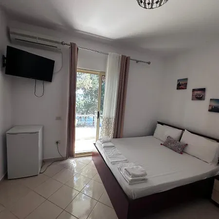 Dhermi Hotel 3*