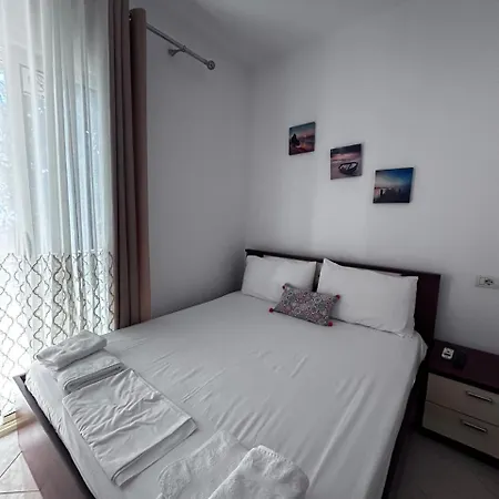 Dhermi Hotel
